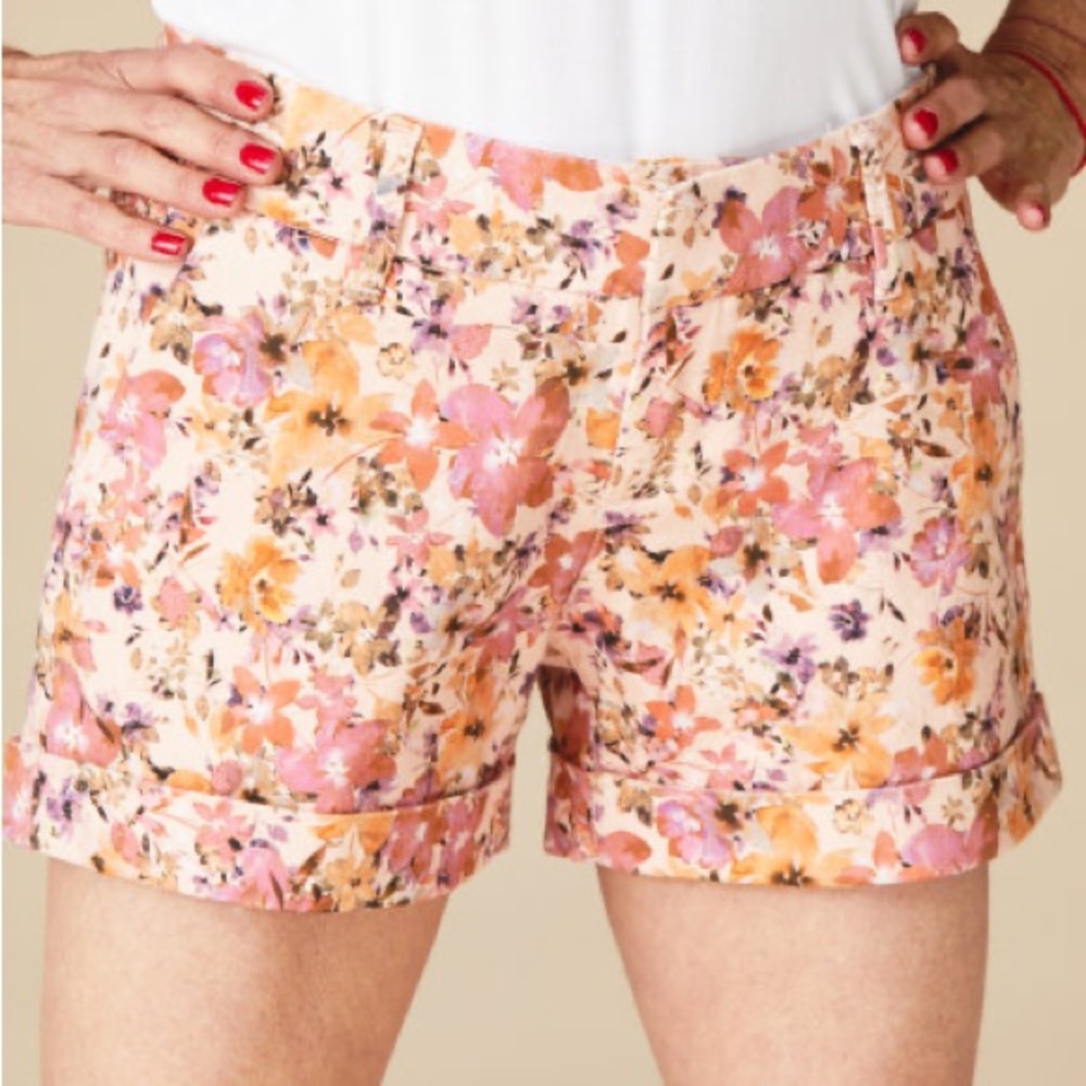 DEAR JOHN Hampton In The Garden Womens Mid Rise Cuffed Shorts Size 29 NWT